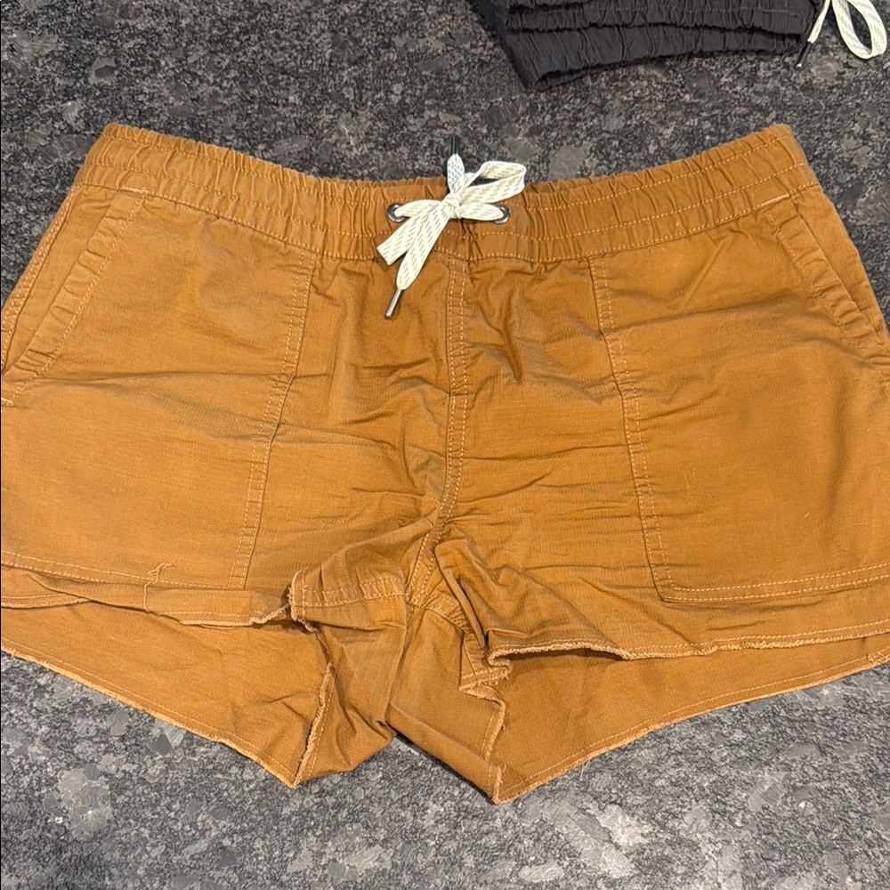Vuori Ripstop tan Athletic Shorts with Elastic Waistband